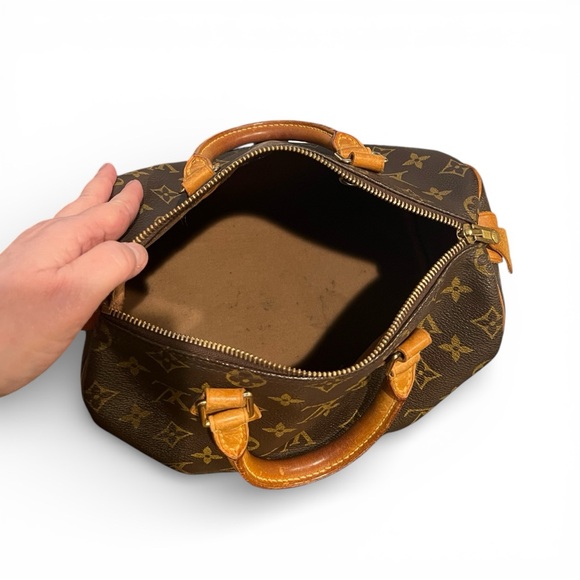 Louis Vuitton Vintage Speedy 25 Monogram Canvas Satchel with COA - Picture 13 of 17